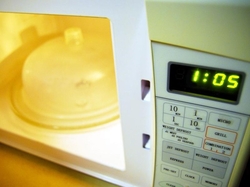 10 lucruri pe care le poate face cuptorul cu microunde