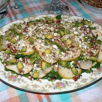 Salata de pere cu branza Roquefort