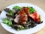 Retete Otet balsamic - Salata de porc cu dressing de capsuni