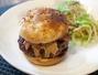 Retete Worcestershire - Burger cu unt de arahide