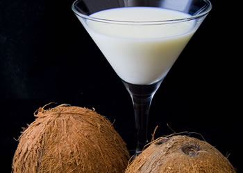Cat de des consumati lapte de nuca de cocos?