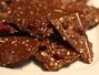 Retete Merisoare - Ciocolata raw cu merisoare si nuci